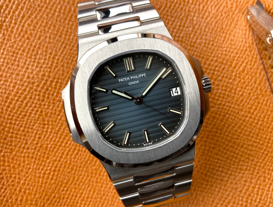 2008 Nautilus 5711 Full Set