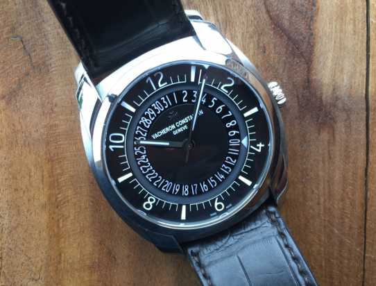 2010 Quai de l'Ile Box and papers